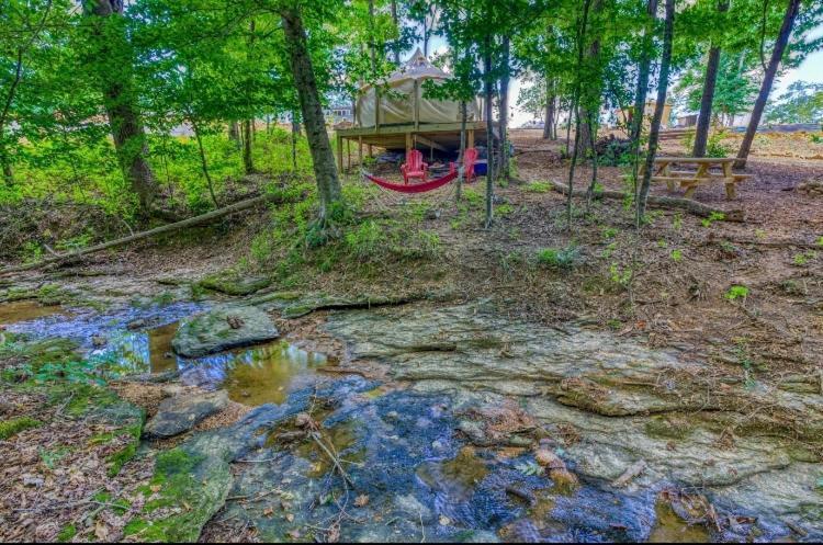 The Aries-A Stargazing, Luxury Glamping Tent Rogersville Eksteriør bilde