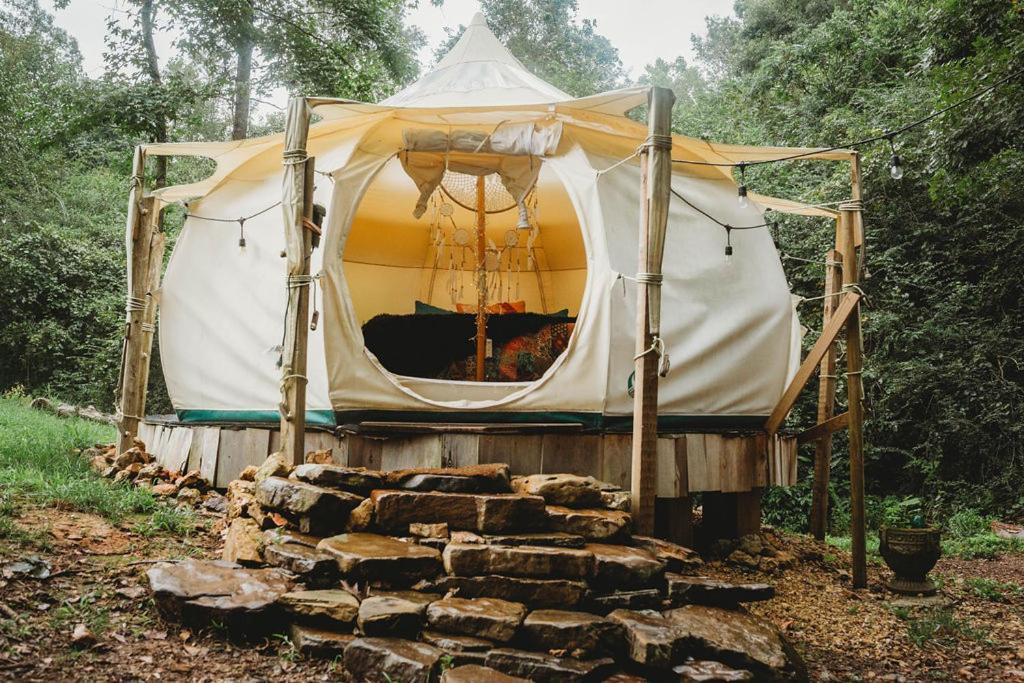 The Aries-A Stargazing, Luxury Glamping Tent Rogersville Eksteriør bilde